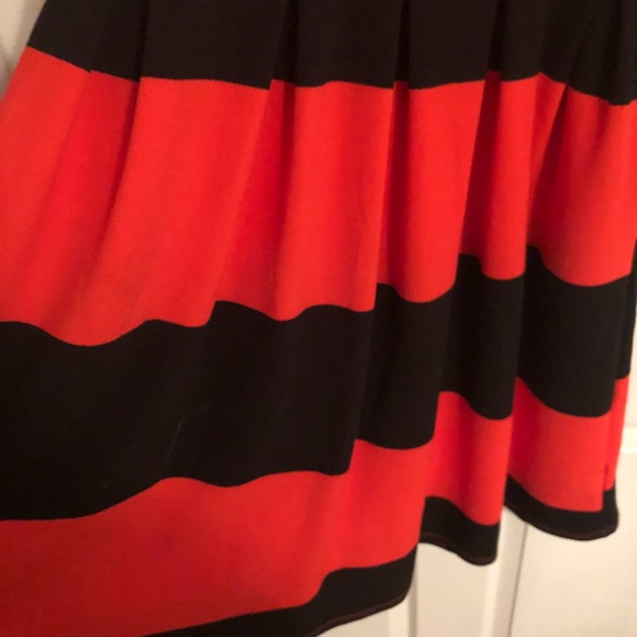 Lularoe Black and red striped Amelia - Picture 2 of 3